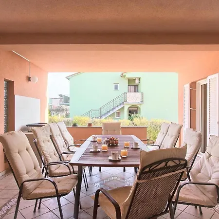 Mit Privatpool Fuer 14 Personen Ca 480 Qm In Pula-fondole, Istrien Istrische Riviera Holiday home Pula