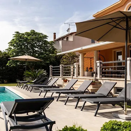 Mit Privatpool Fuer 14 Personen Ca 480 Qm In Pula-fondole, Istrien Istrische Riviera * Pula